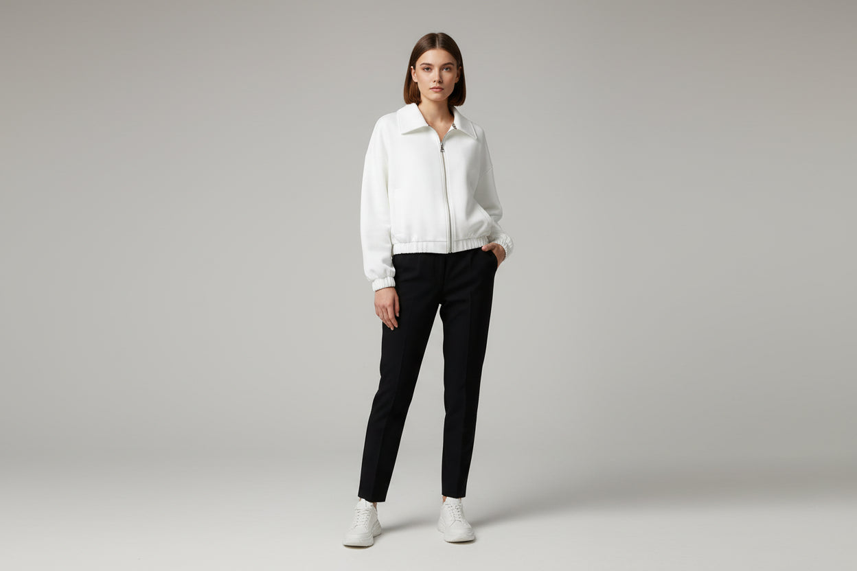 Sweatshirt with zip