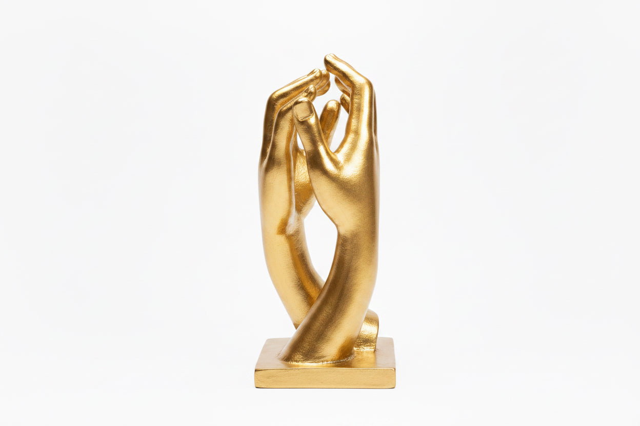 Sculpture of two hands by Mikita