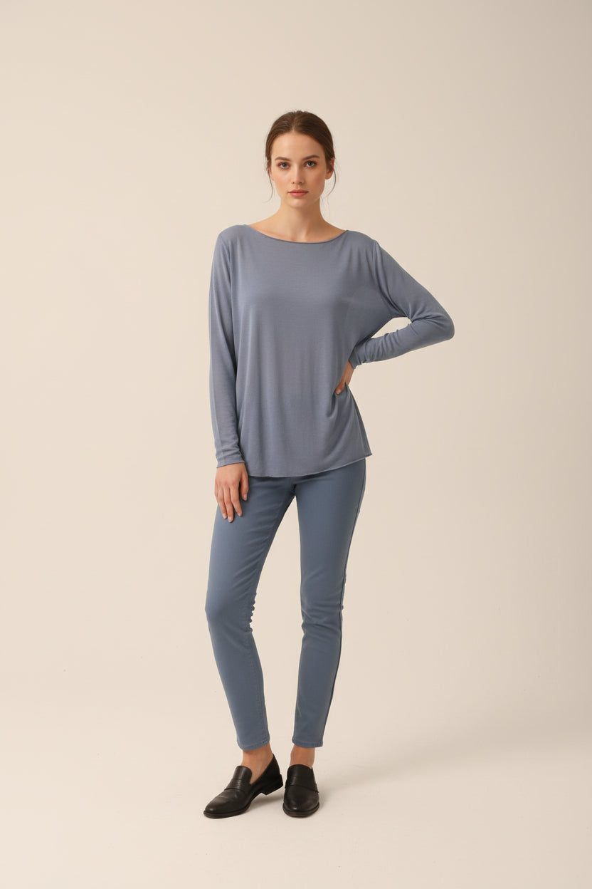 Cashmere long-sleeve T-shirt.