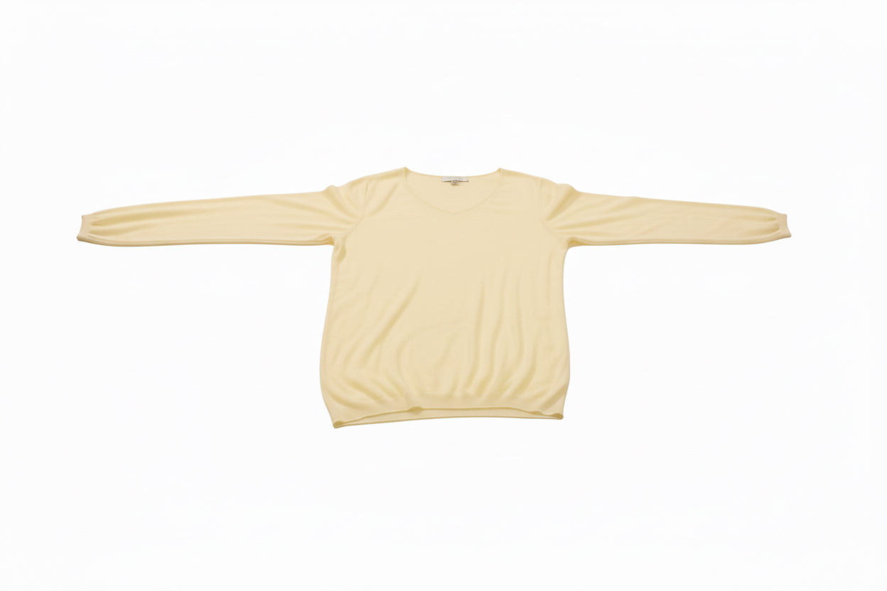 Long-sleeve T-shirt.