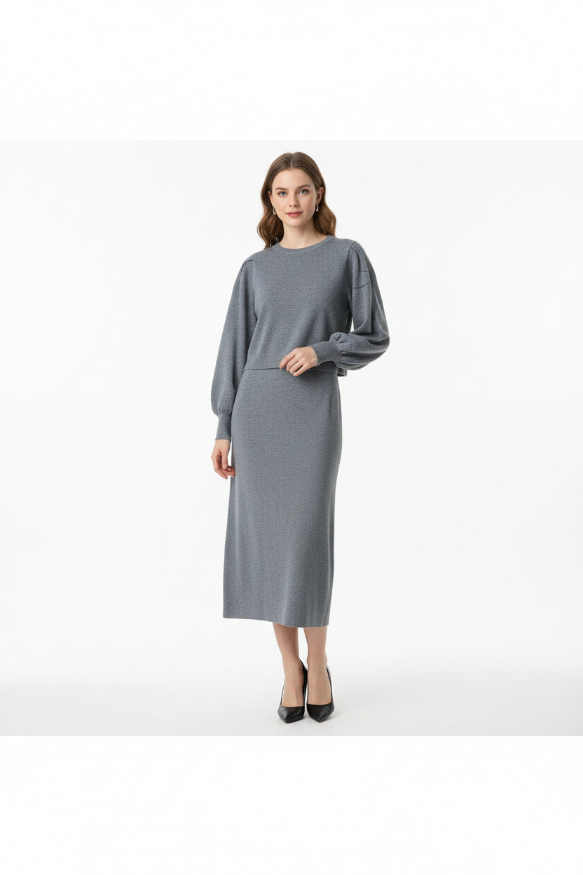 Set – dress and sweatshirt.