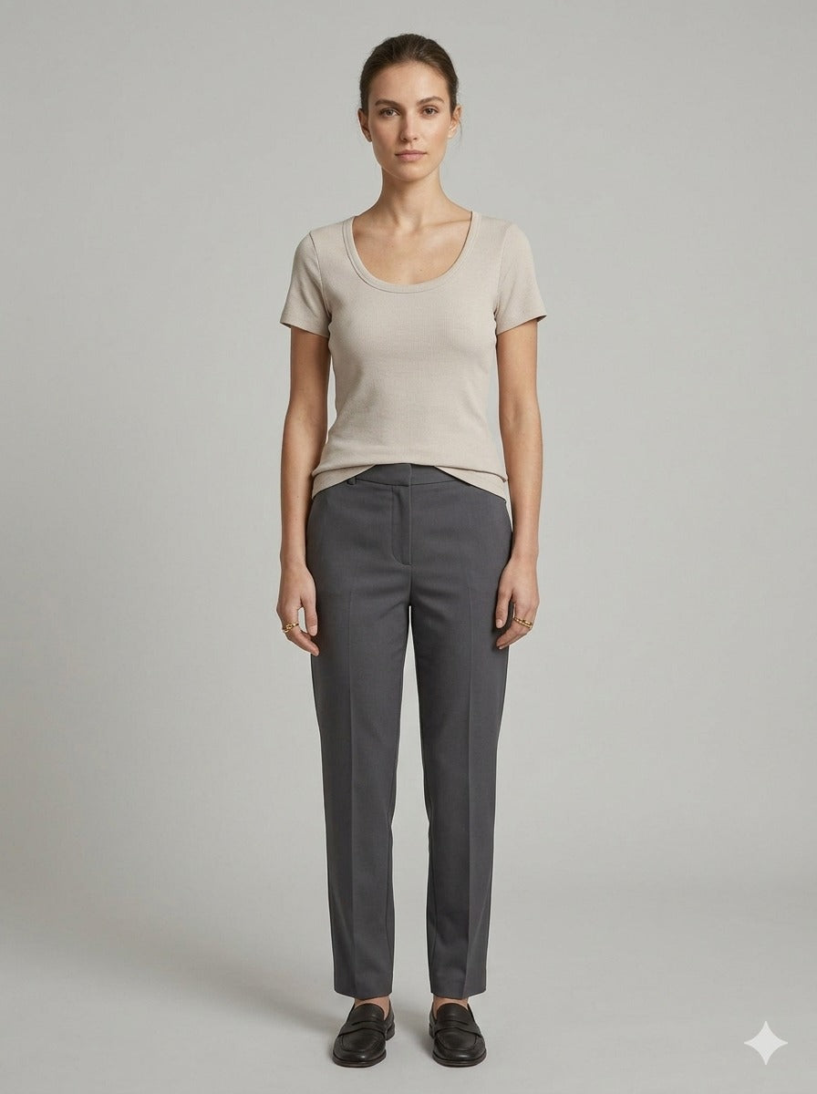 Luna Essential Tee