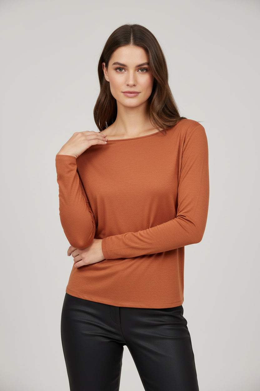 Long-sleeved T-shirt