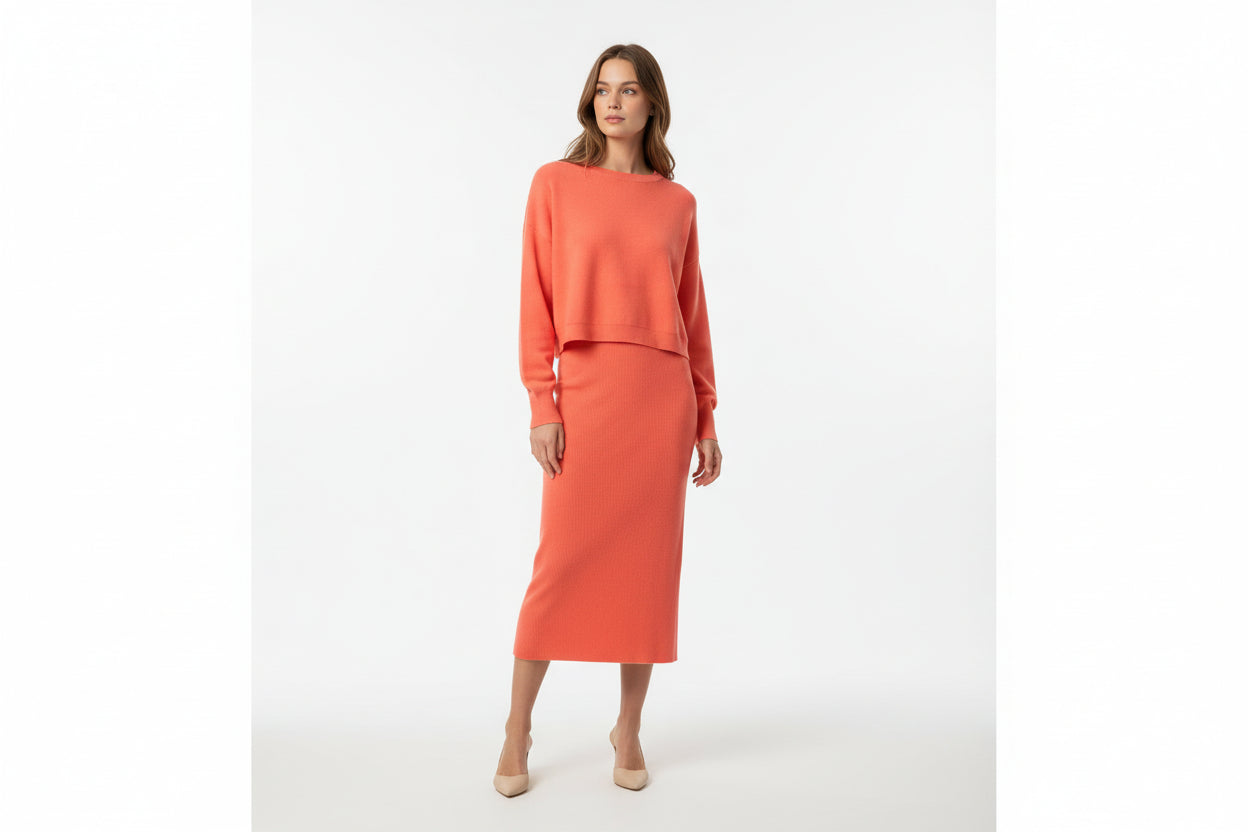 Set – dress and sweatshirt.