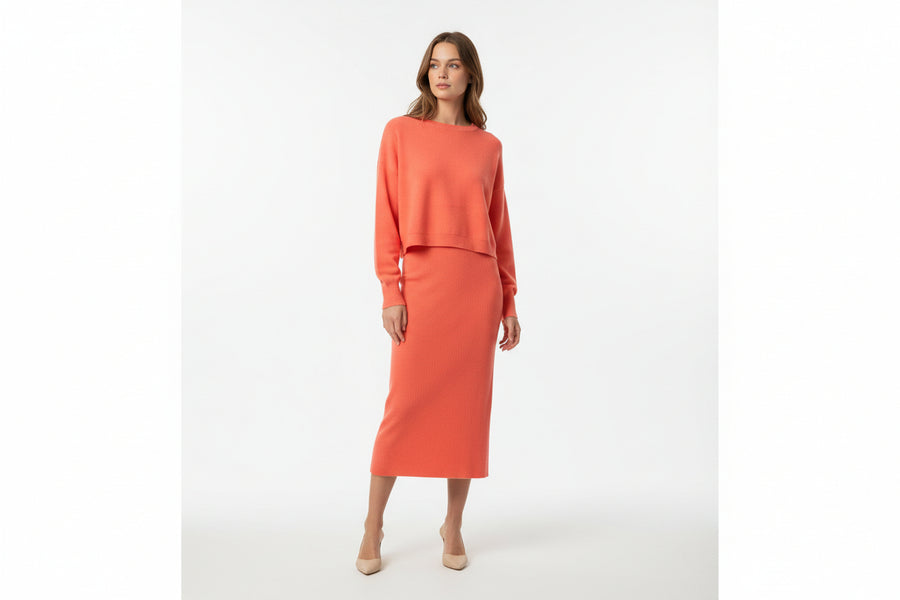 Set – dress and sweatshirt.